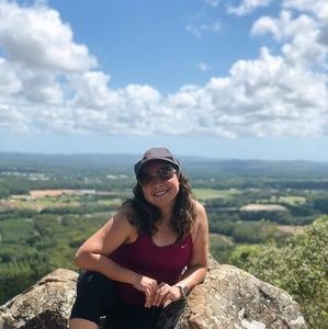 Meet your Posher, Dina